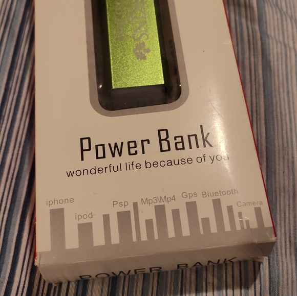 NEW!! Power Bank Charger - Picture 2 of 7